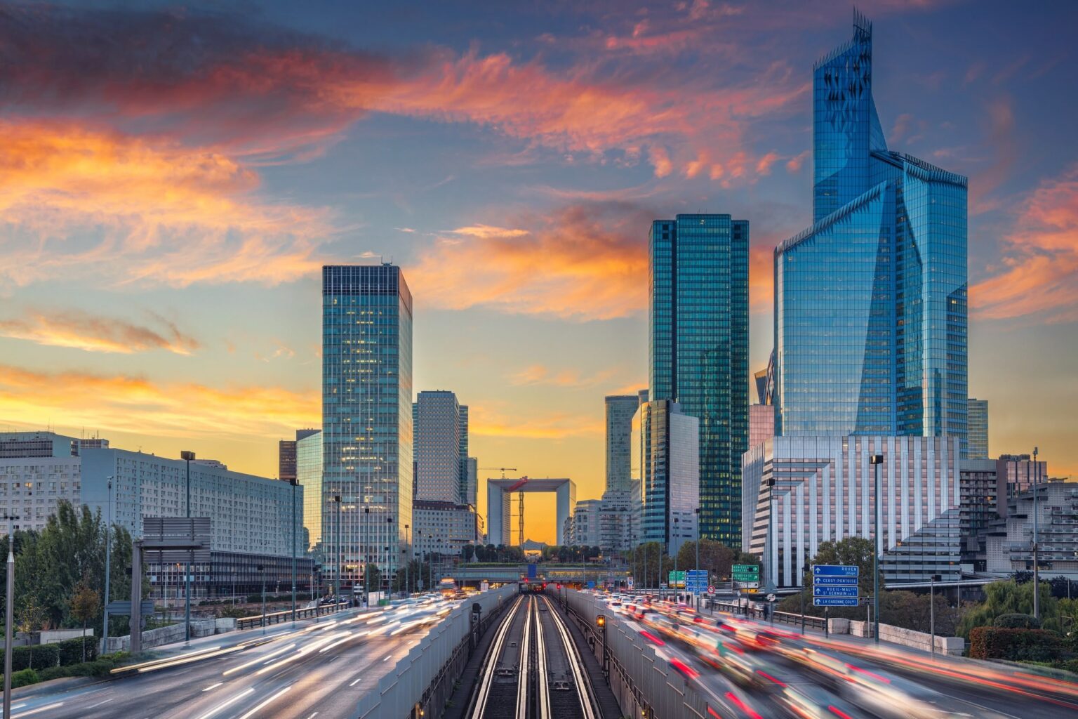 La métamorphose écologique de La Défense : comment un quartier d'affaires en béton est devenu un modèle de durabilité urbaine