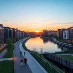 De friche industrielle à éco-quartier exemplaire : la métamorphose spectaculaire de Lyon Confluence